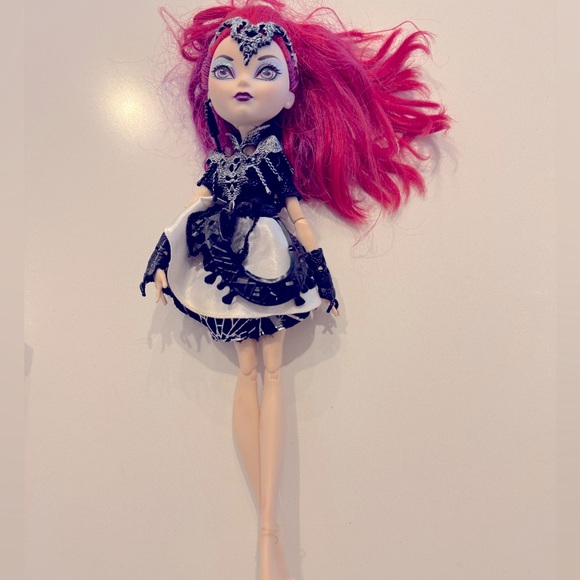 Ever After High | Toys | Ever After High Teenage Evil Queen Dragon ...